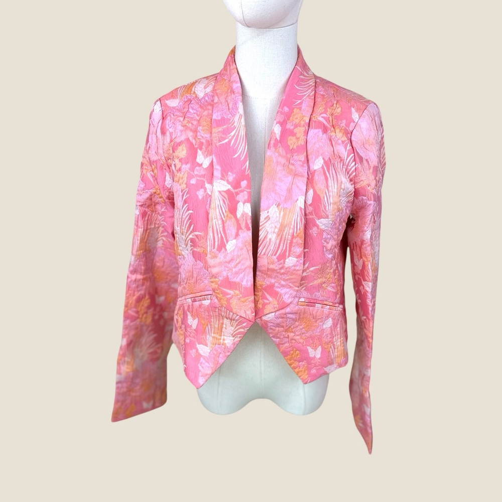 Olia NWT SZ Large retro palm beach inspired, pink embossed floral Bowlero jacket